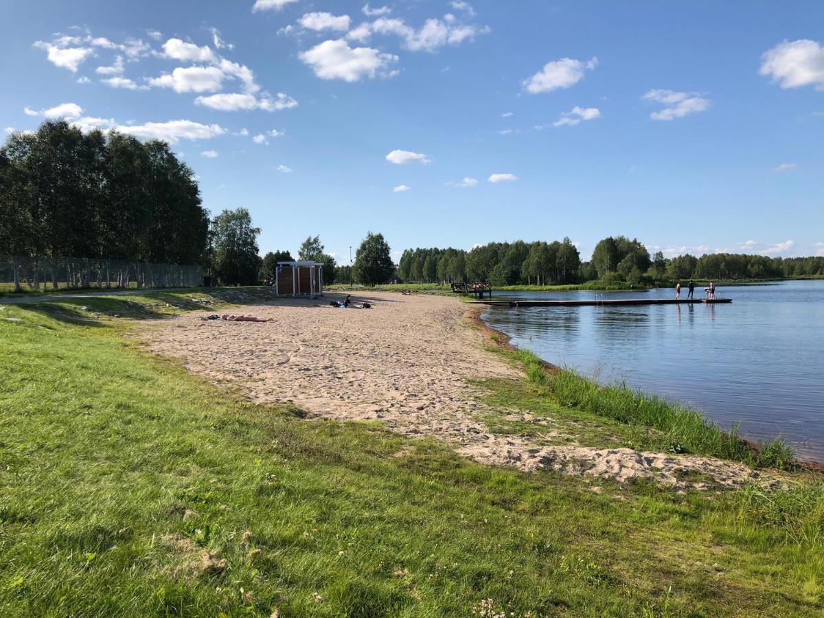 Hotelli Kultainen Joutsen Kuusamo Exterior foto