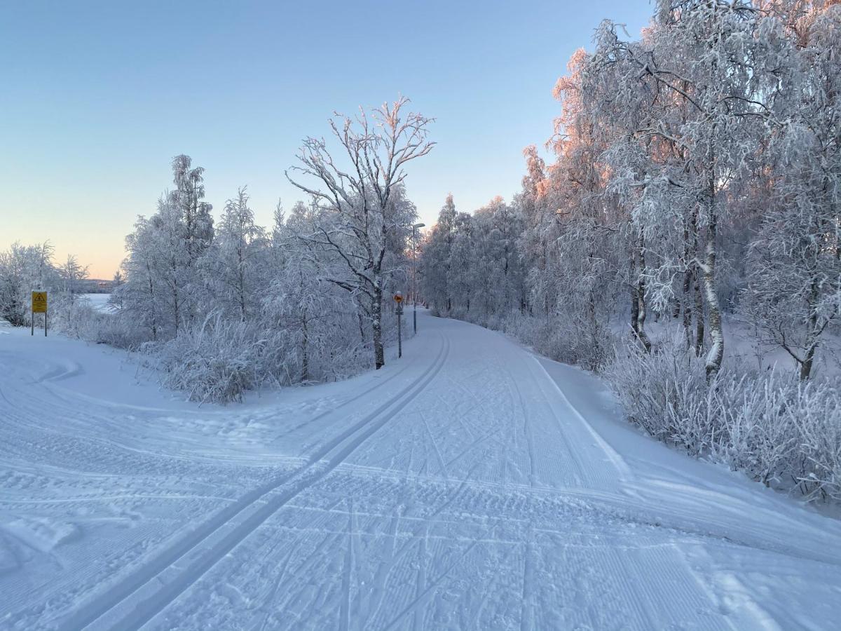 Hotelli Kultainen Joutsen Kuusamo Exterior foto
