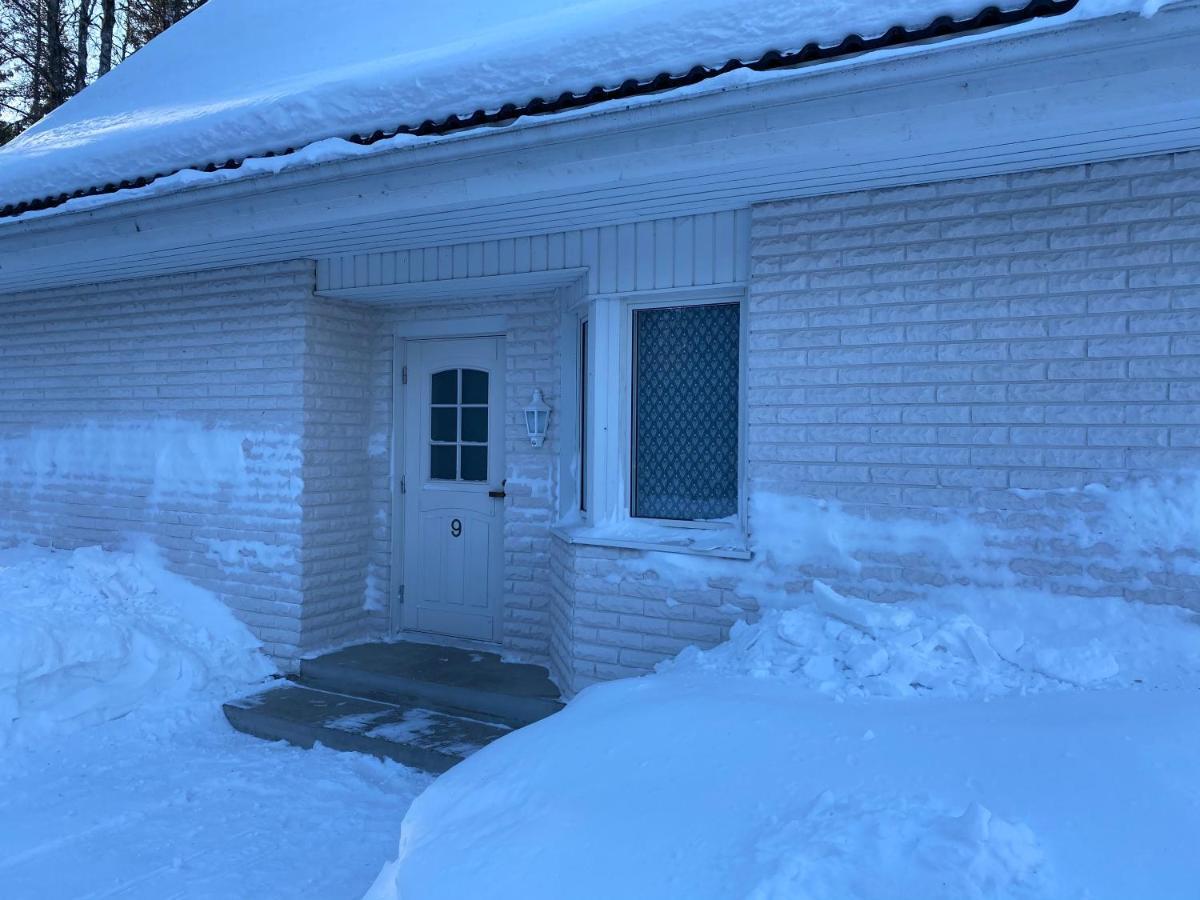 Hotelli Kultainen Joutsen Kuusamo Exterior foto