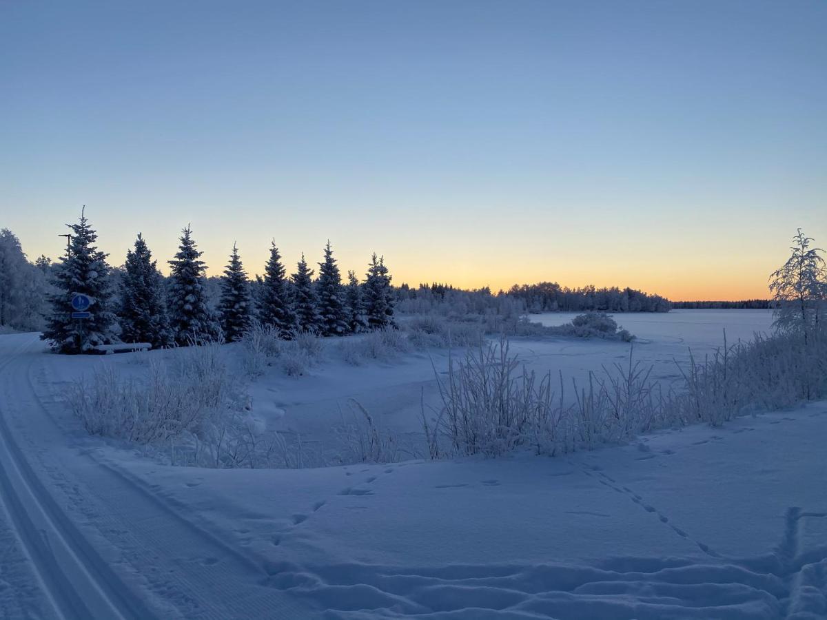 Hotelli Kultainen Joutsen Kuusamo Exterior foto